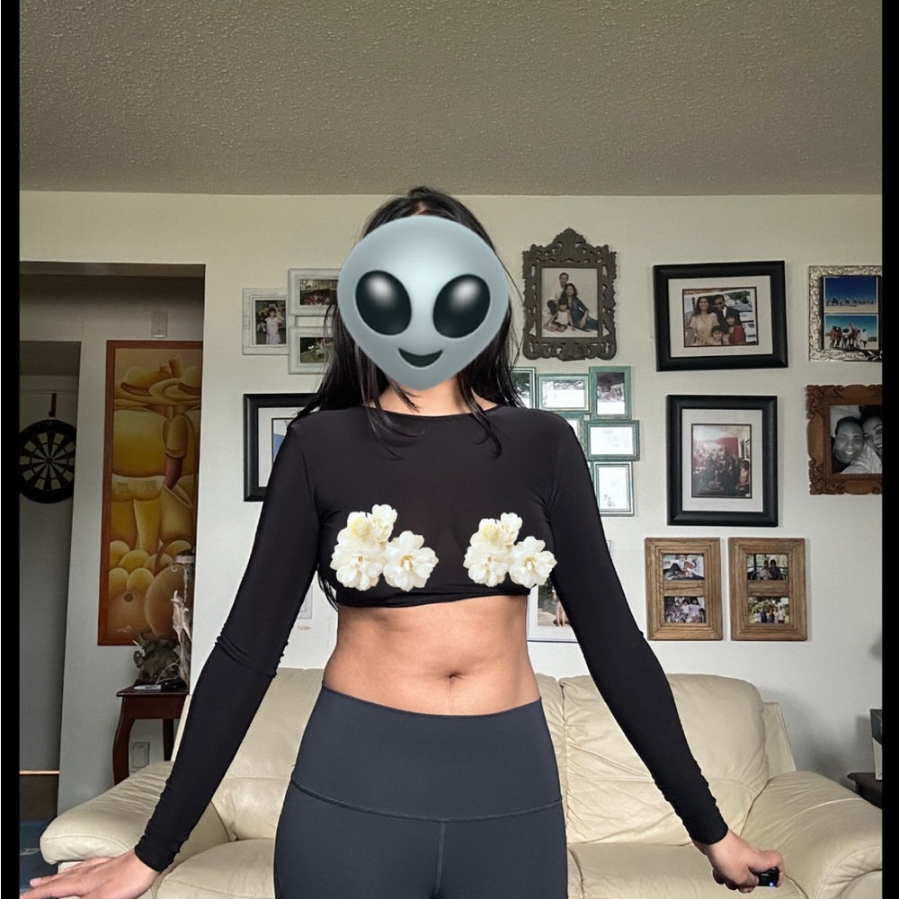C1 Black Long Sleeve Crop Top